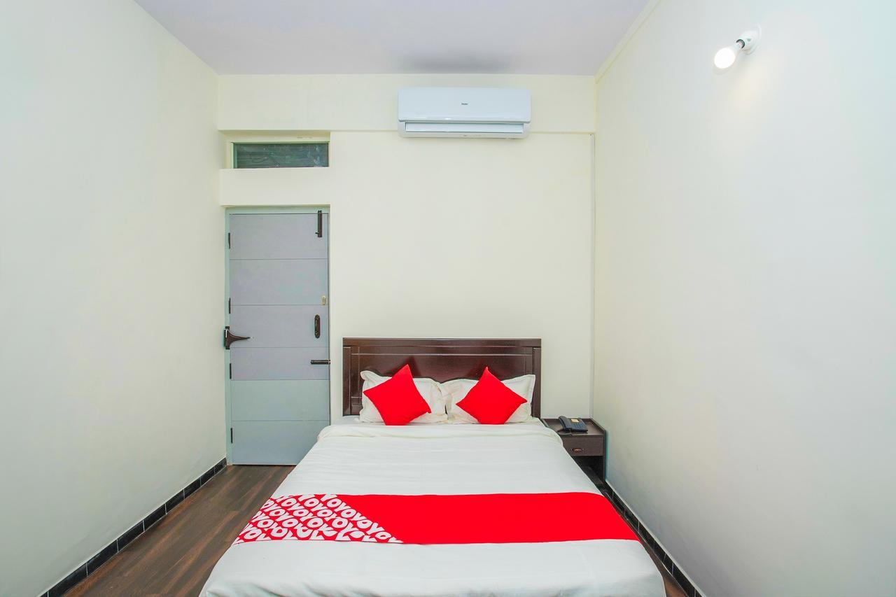 Oyo 14430 Sunshine Grand Bangalore Exterior foto