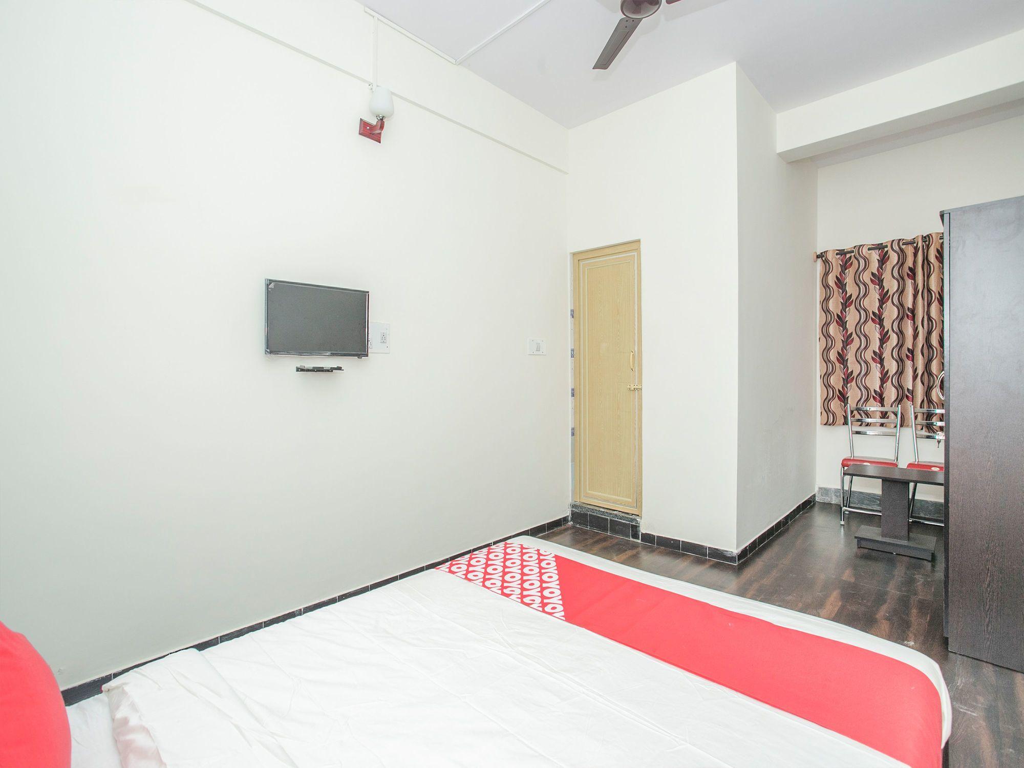 Oyo 14430 Sunshine Grand Bangalore Exterior foto