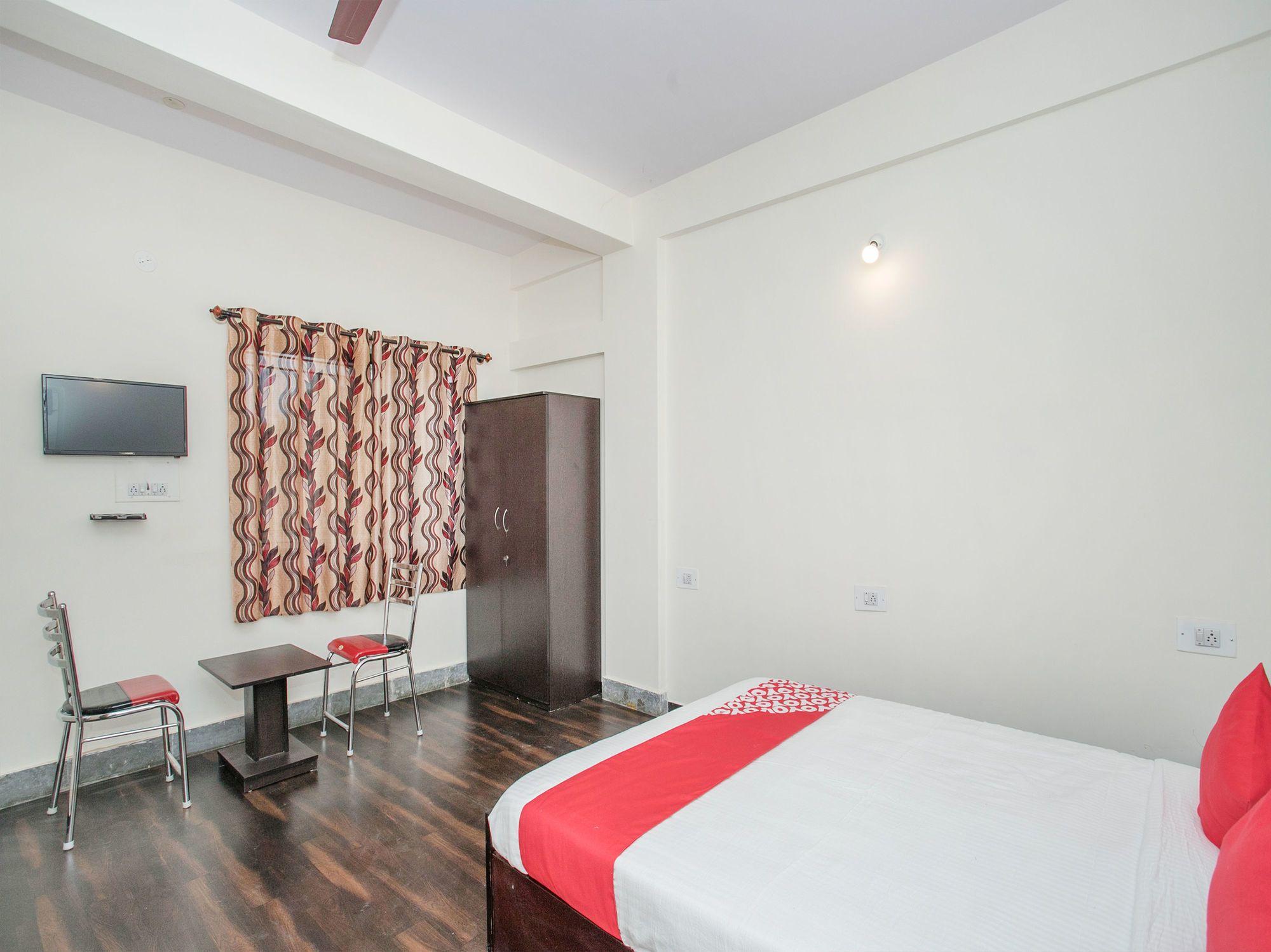 Oyo 14430 Sunshine Grand Bangalore Exterior foto